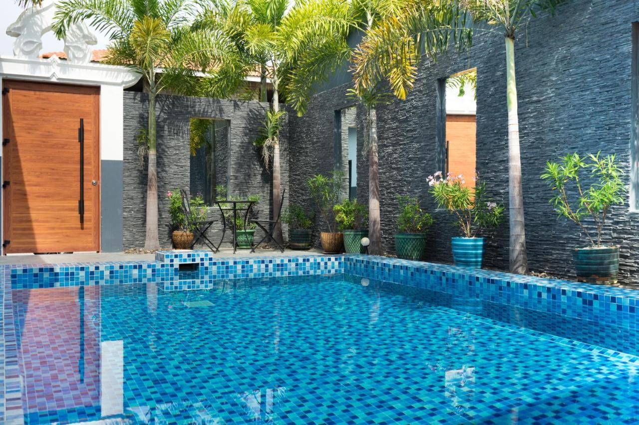 Majestic By Korawan Villa Pattaya Exteriör bild
