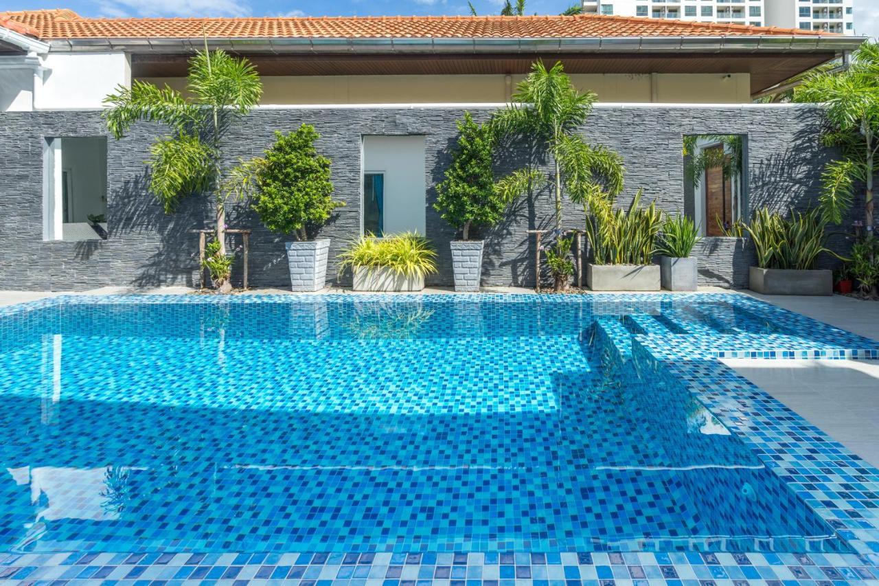 Majestic By Korawan Villa Pattaya Exteriör bild