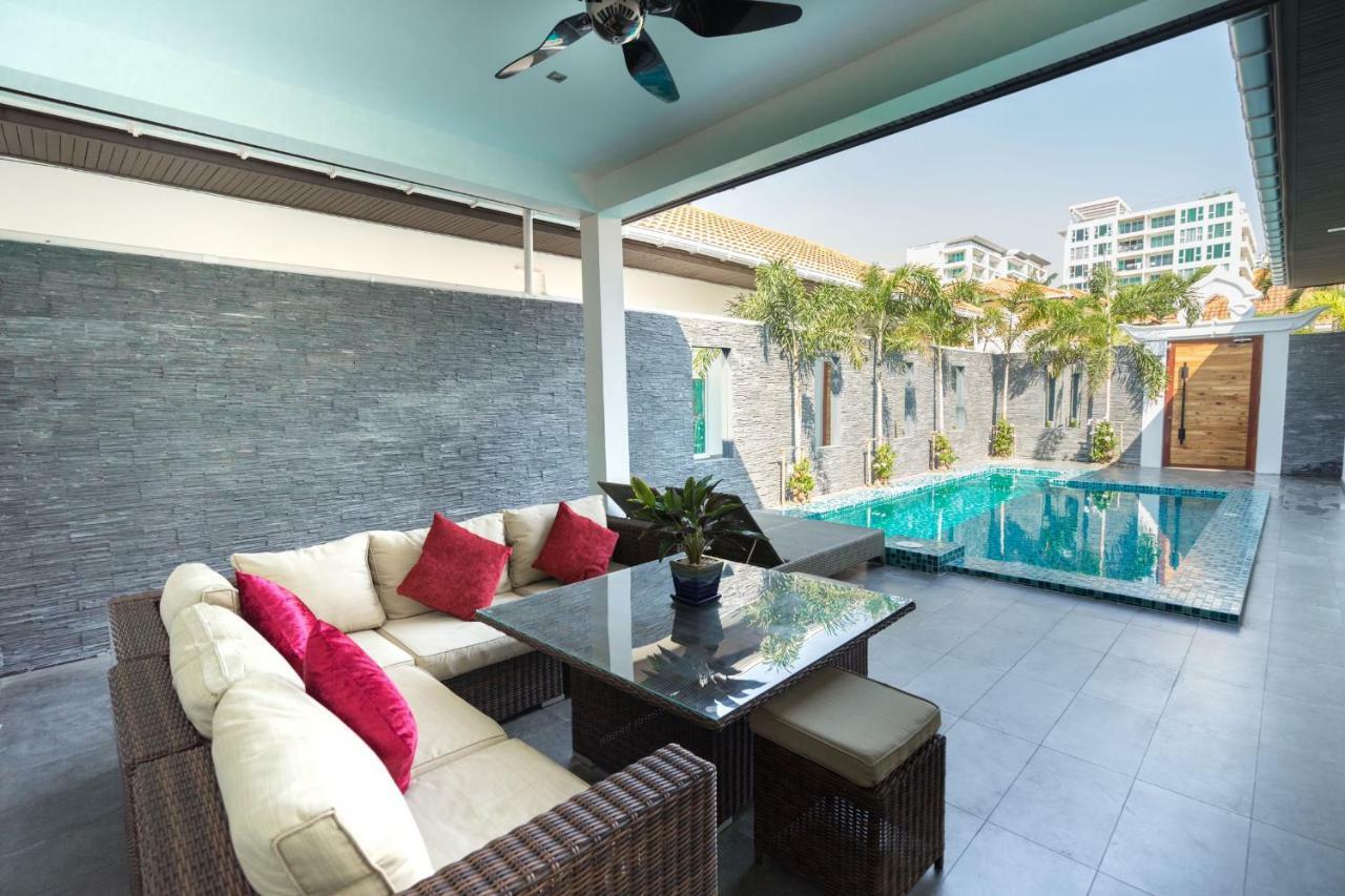 Majestic By Korawan Villa Pattaya Exteriör bild